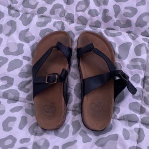 women’s sandals (lightly worn)